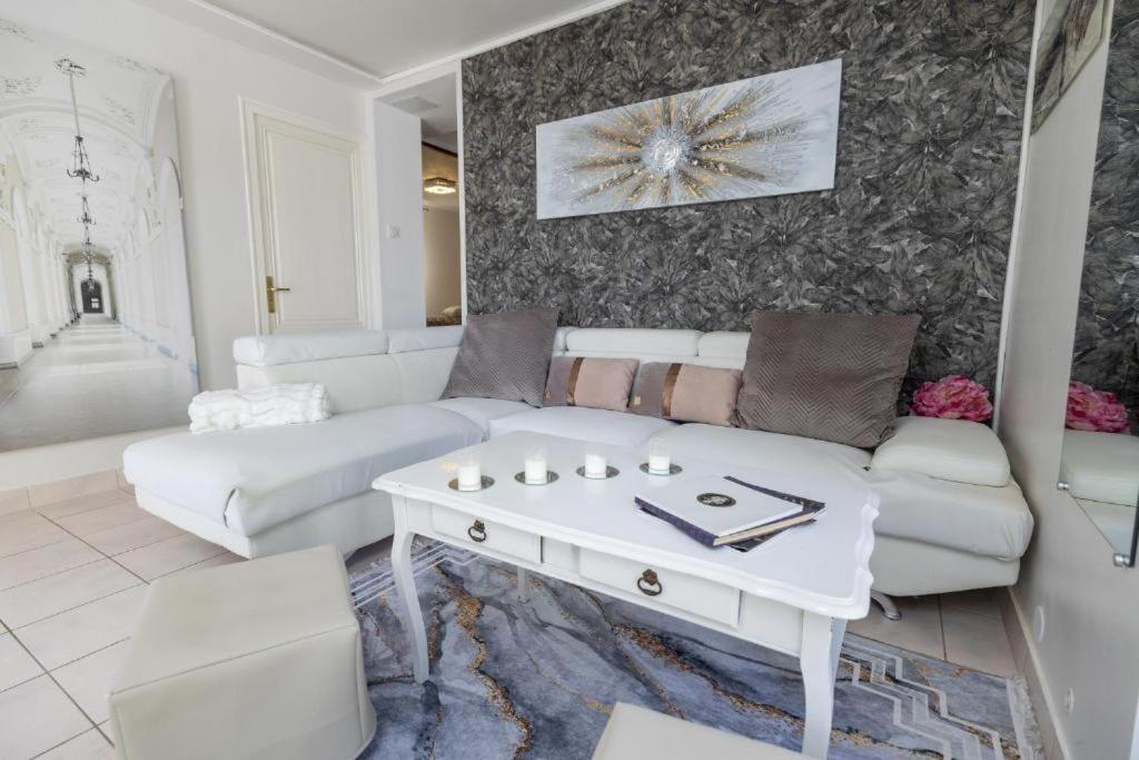 Bed and Breakfast Domaine La Corniche Bayon Екстер'єр фото